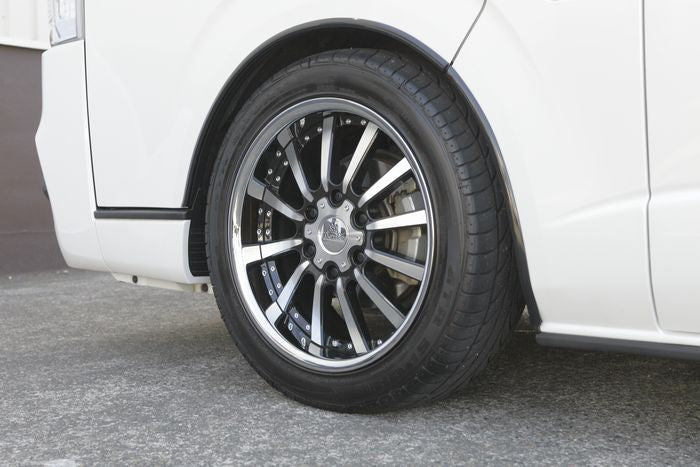 キャラバン NV350用 Rimカスタムフェンダーモール