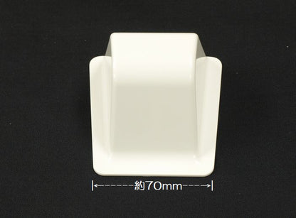 キャラバン NV350用 汎用バックアイ樹脂製カメラカバー 寸法(L:)約90mm(W)約85mm(D)約55mm)